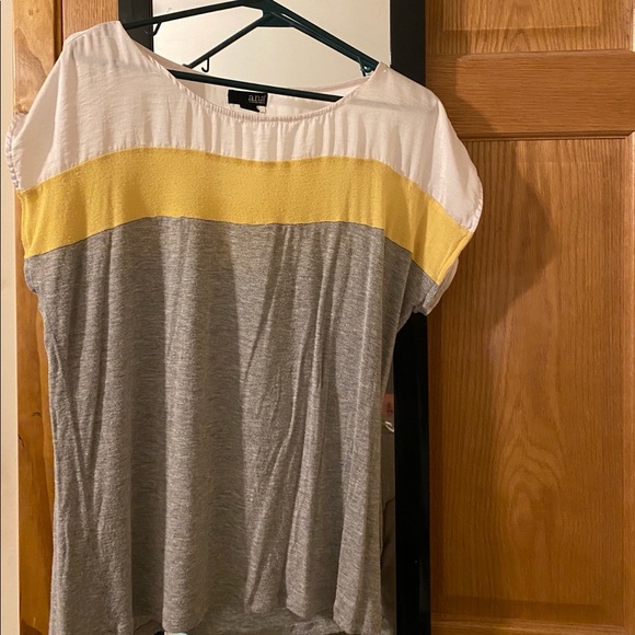 Blouse - Picture 1 of 3